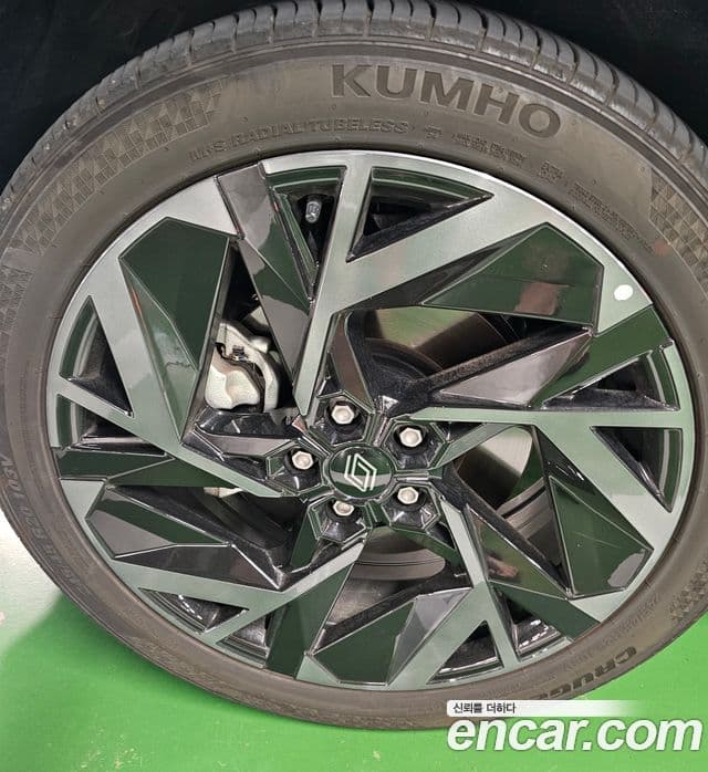 Renault Samsung Grand Koleos 2024 — Photo 3/10
