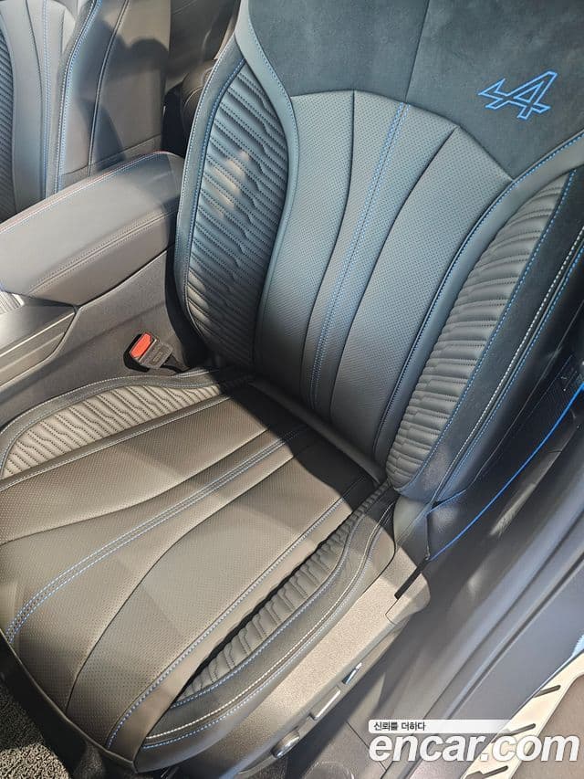 Renault Samsung Grand Koleos 2024 — Photo 10/10