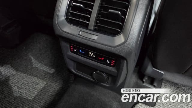 Volkswagen Tiguan 2023 — Photo 16/37