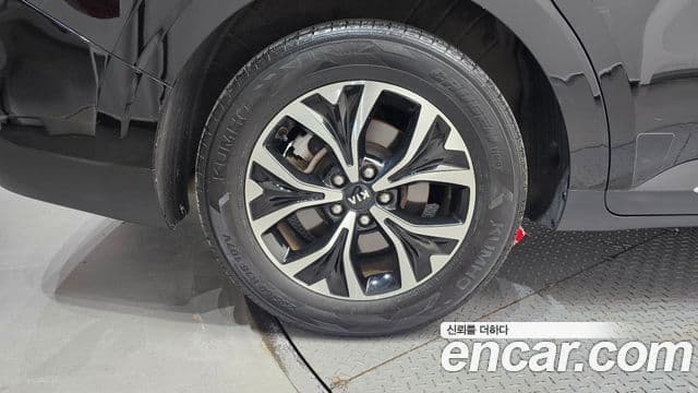 Kia Carnival 2021 — Фото 5/20