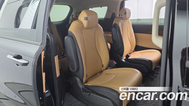 Kia Carnival 2021 — Фото 11/20