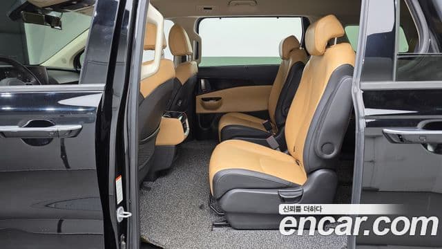 Kia Carnival 2021 — Фото 12/20