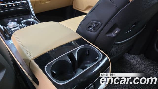 Kia Carnival 2021 — Şəkil 8/32