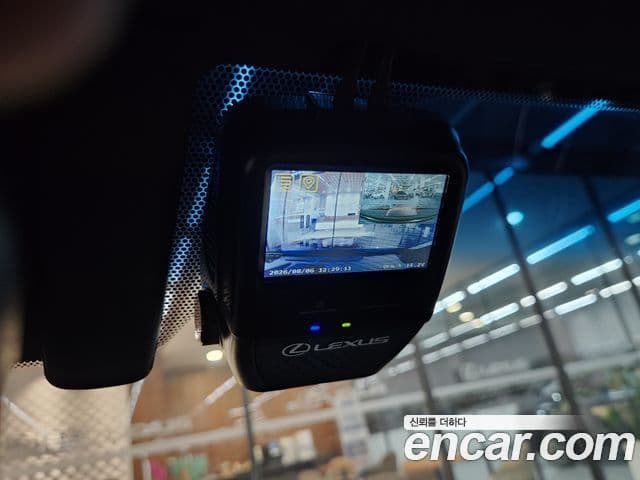 Lexus ES300h 2024 — Şəkil 17/19