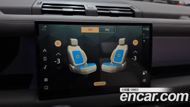 Land Rover Defender 2025 — Photo 18/33