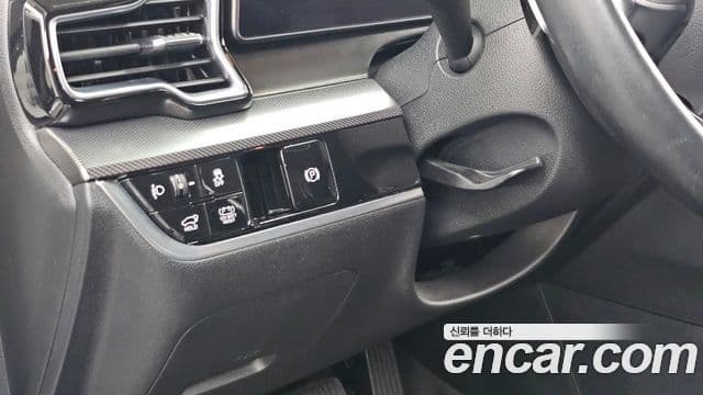 Kia Sportage 2023 — Фото 18/20