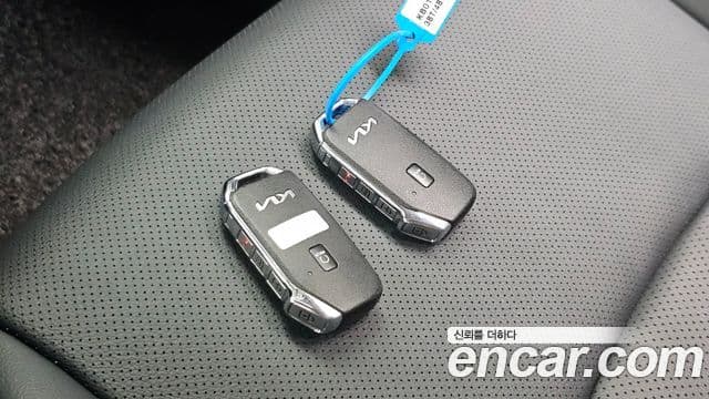 Kia Sportage 2023 — Photo 17/36
