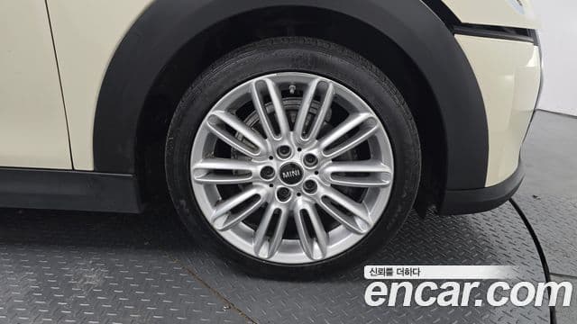 Mini Cooper 2022 — Şəkil 27/30