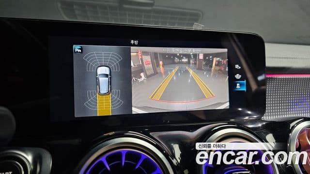 Mercedes-Benz EQB 2024 — ფოტო 18/20