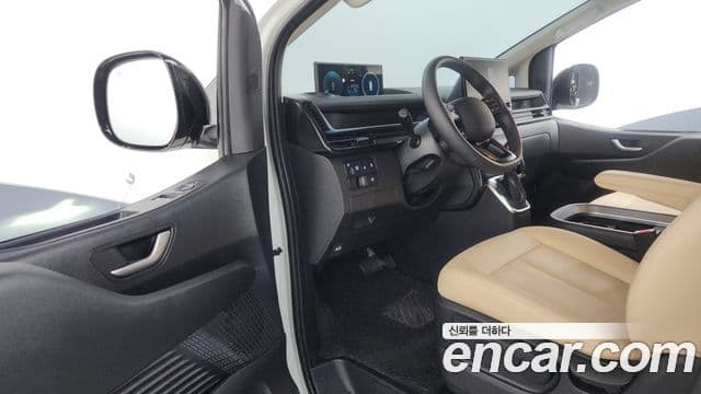 Hyundai Staria 2026 — Фото 10/20