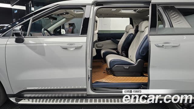 Kia Carnival 2024 — Фото 12/20