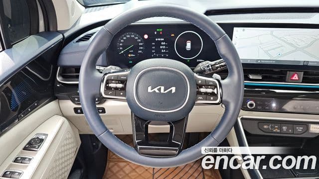 Kia Carnival 2024 — Фото 13/20