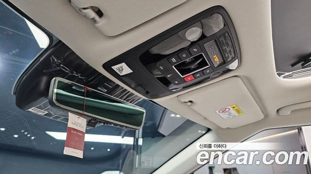 Kia Carnival 2024 — Фото 16/20