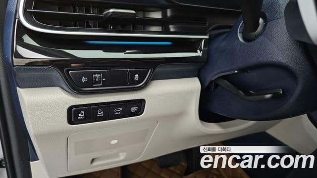 Kia Carnival 2024 — Фото 17/20