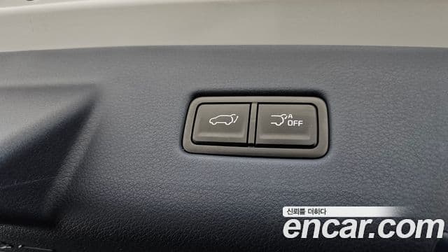 Kia Carnival 2024 — Фото 18/20