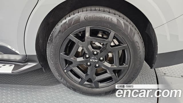Kia Carnival 2024 — Şəkil 29/41