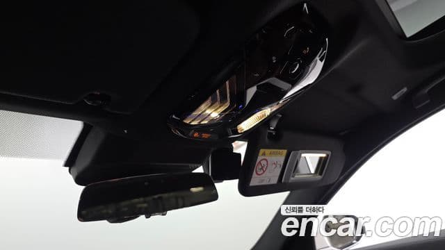 BMW 7 Series 2024 — Photo 23/38