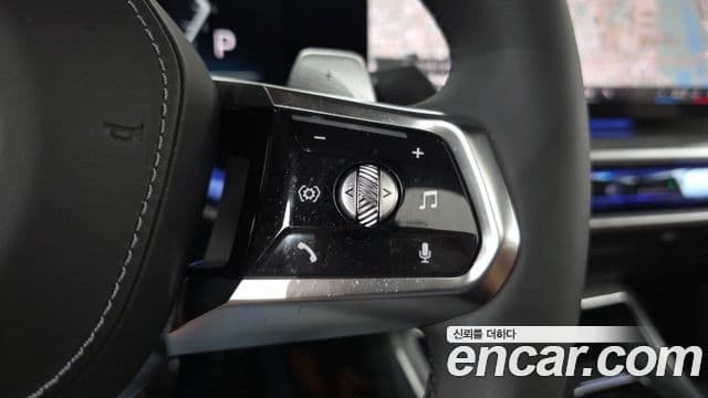 BMW 7 Series 2024 — Photo 24/38