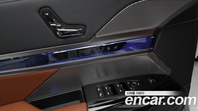 BMW 7 Series 2024 — Photo 35/38