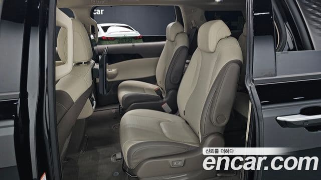 Kia Carnival 2025 — Фото 12/20