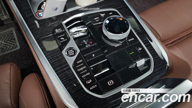 BMW X5 2024 — Photo 21/37