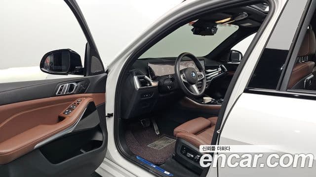 BMW X5 2024 — Photo 31/37