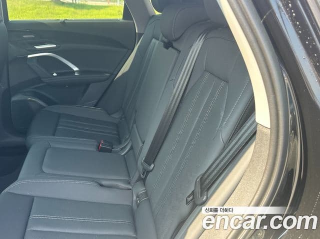 Audi Q5 2025 — Photo 11/20