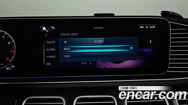 Mercedes-Benz GLE-Class 2025 — Photo 16/37