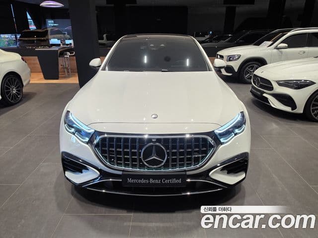 Mercedes-Benz E-Class 2025 — ფოტო 20/20