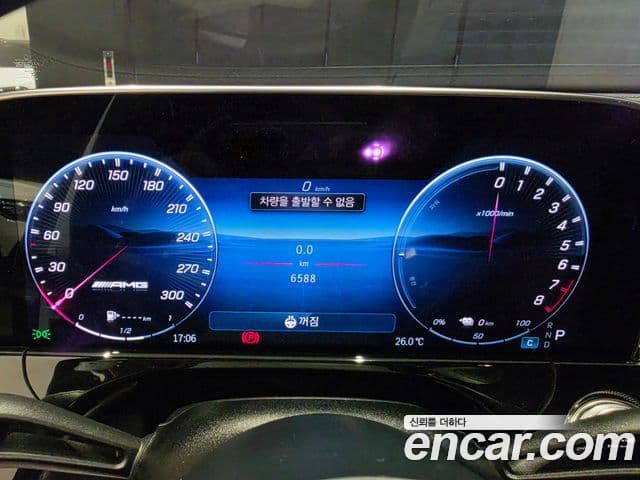 Mercedes-Benz E-Class 2025 — ფოტო 7/20