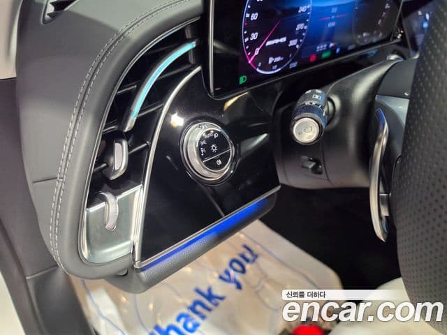 Mercedes-Benz E-Class 2025 — ფოტო 9/20