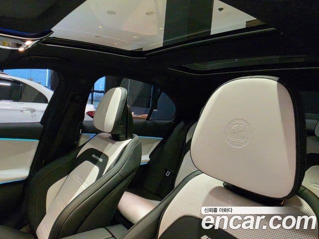 Mercedes-Benz E-Class 2025 — ფოტო 4/20