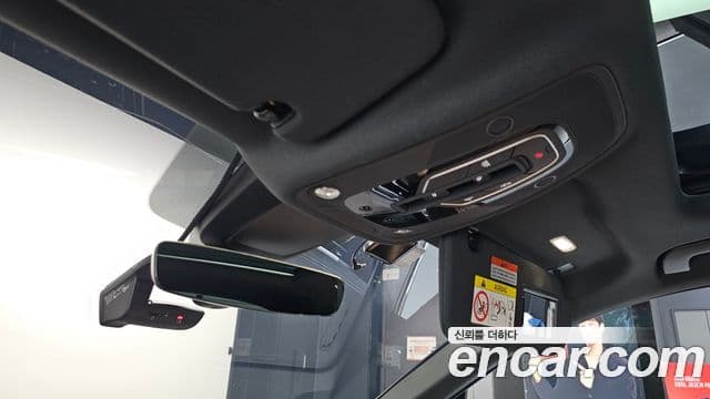 Audi Q7 2023 — ფოტო 15/20