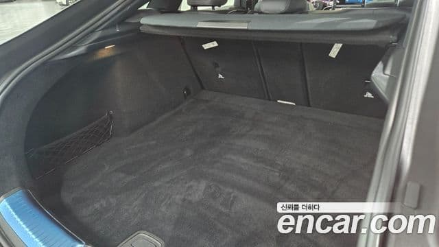 Mercedes-Benz GLE-Class 2026 — Photo 14/20