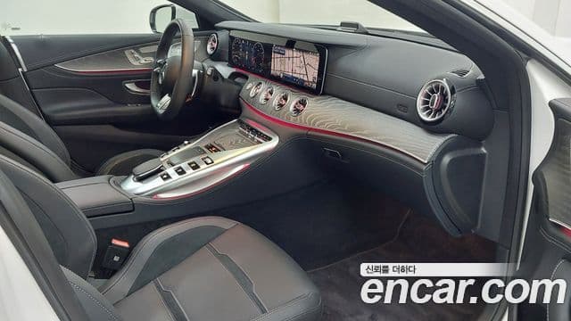 Mercedes-Benz AMG GT 2025 — Photo 16/18