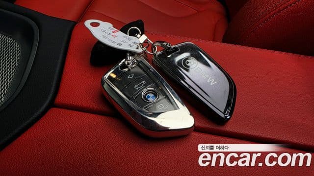 BMW Z4 2025 — Photo 28/34