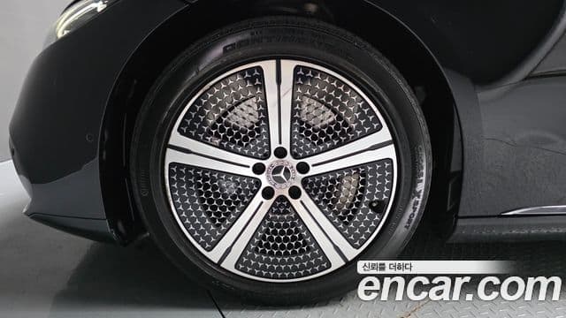 Mercedes-Benz EQS 2022 — ფოტო 21/33