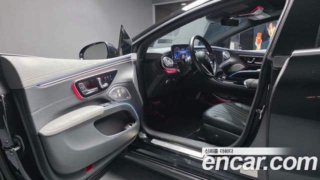 Mercedes-Benz EQS 2022 — ფოტო 28/33