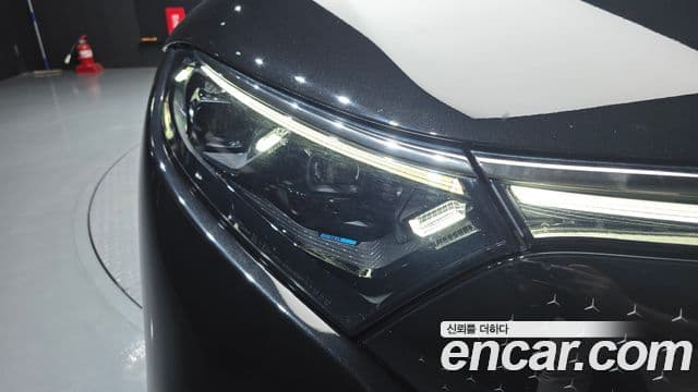 Mercedes-Benz EQS 2022 — ფოტო 27/33