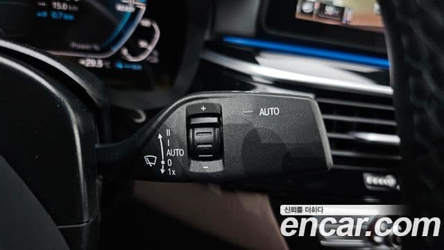 BMW 5 Series 2023 — ფოტო 36/36