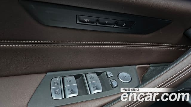 BMW 5 Series 2023 — ფოტო 26/36