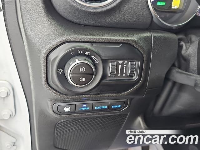 Jeep Wrangler 2021 — Photo 11/19