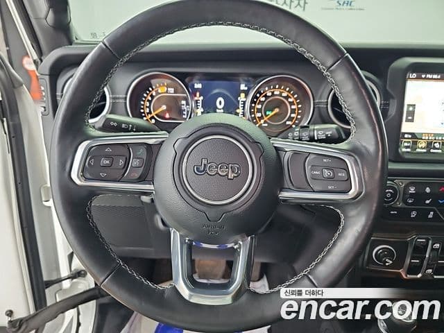 Jeep Wrangler 2021 — Şəkil 8/19