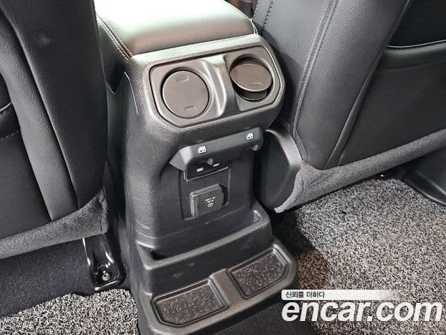 Jeep Wrangler 2021 — Şəkil 14/19