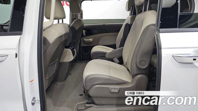 Kia Carnival 2025 — Photo 15/43