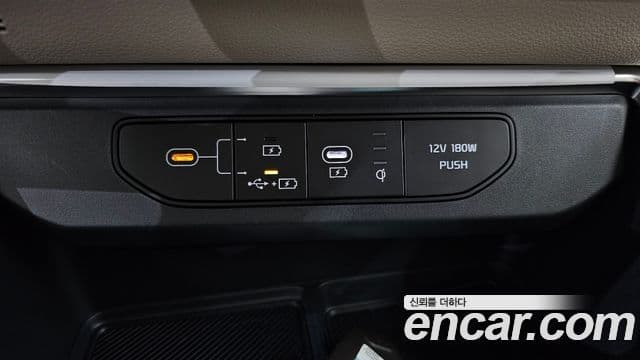 Kia Carnival 2025 — Photo 34/43