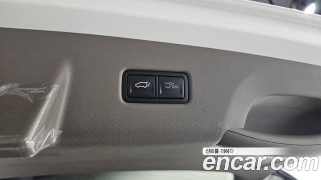 Kia Carnival 2025 — Photo 6/43
