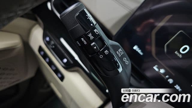 Kia Carnival 2025 — Photo 32/43