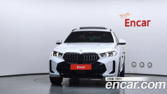 BMW X6 2025 — Photo 18/35