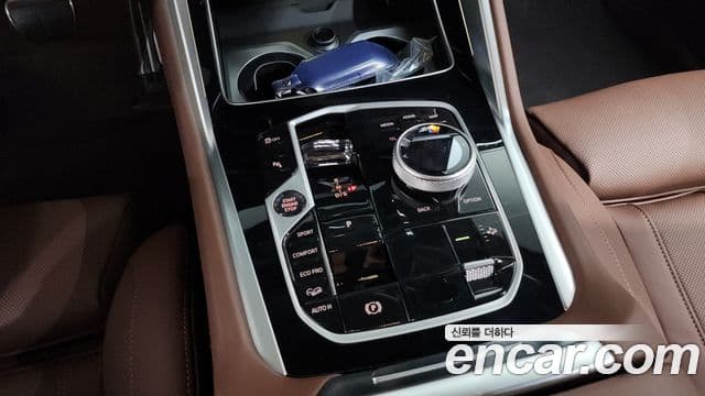 BMW X6 2025 — Photo 32/35